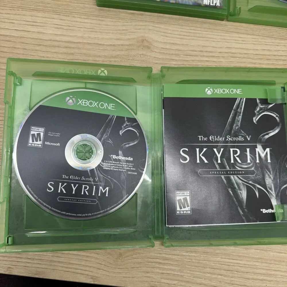 Xbox One Game Lot 6 Games Dark Souls III Fallout 4 Skyrim Sims 4 Destiny Madden